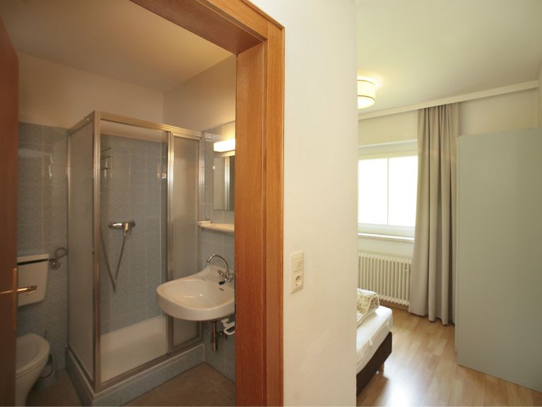 Ferienhaus Edelweiss am See Ganzes Gebäude, inklusive Gemeinschaftsküche und Esszimmer