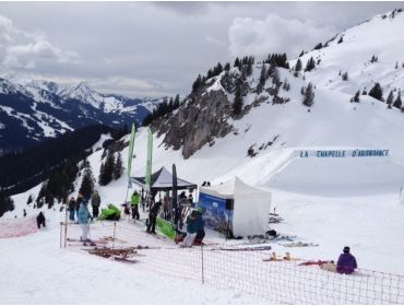 Skidorf Authentisches, französisches Skidorf nahe der Grenze mit der Schweiz-3