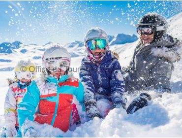 Skidorf Stimmungsvolles Dorf mit vielen Möglichkeiten für Snowboarder-5