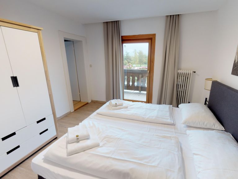 Ferienhaus Edelweiss am See Kombination, 6 Fewos. inklusive Gemeinschaftsküche/Esszimmer