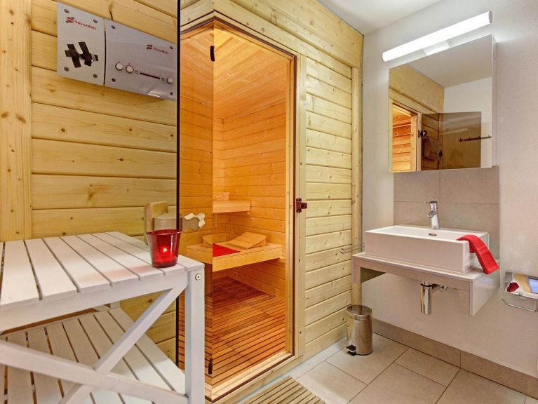Ferienhaus sur Piste mit eigener Sauna