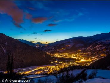 Skidorf Relativ großer Skiort nahe des enormen Paradiski-2