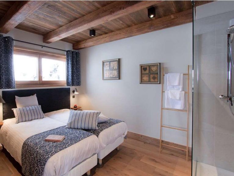 Ferienhaus Le Lys mit eigenem Pool