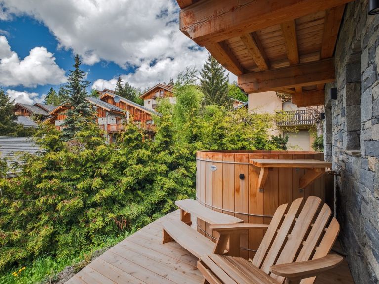 Ferienhaus Le Duc Blanc mit Außenwhirlpool