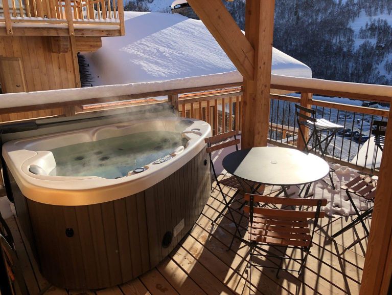 Ferienhaus Caseblanche Aigle mit Holzofen, Sauna und Whirlpool