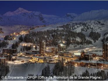 Skidorf Skidorf im Zentrum vom La Plagne Skigebiet-2