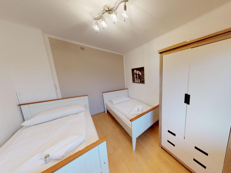 Ferienhaus Edelweiss am See Ganzes Gebäude, inklusive Gemeinschaftsküche und Esszimmer