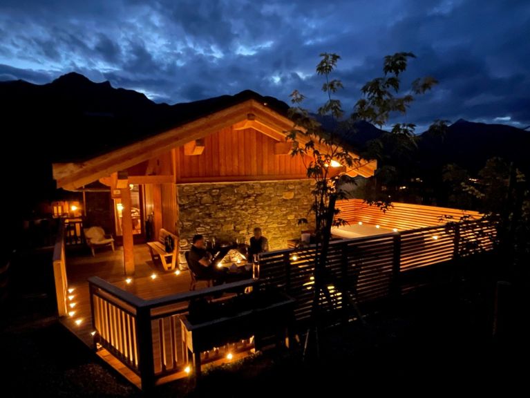 Ferienhaus Caseblanche Felicita mit Holzofen und Aussen-Whirlpool