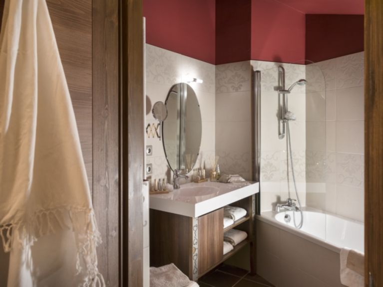 Ferienwohnung Montagnettes Le Hameau du Kashmir