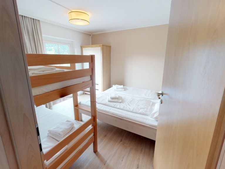 Ferienhaus Edelweiss am See Ganzes Gebäude, inklusive Gemeinschaftsküche und Esszimmer
