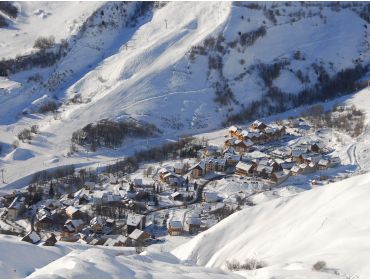 Skidorf Authentisches, sonniges Skidorf mit guten Schneebedingungen-3