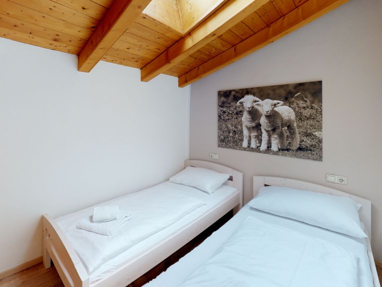 Ferienhaus Edelweiss am See Ganzes Gebäude, inklusive Gemeinschaftsküche und Esszimmer