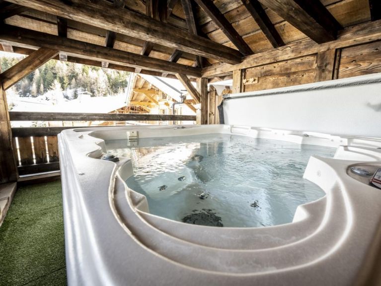 Ferienhaus du Cocoon Pierra Menta 1 mit Sauna und gemeinsamem Außenwhirlpool