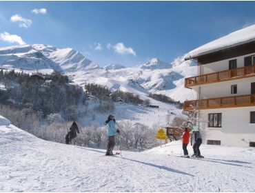 Skidorf Authentisches, sonniges Skidorf mit guten Schneebedingungen-4