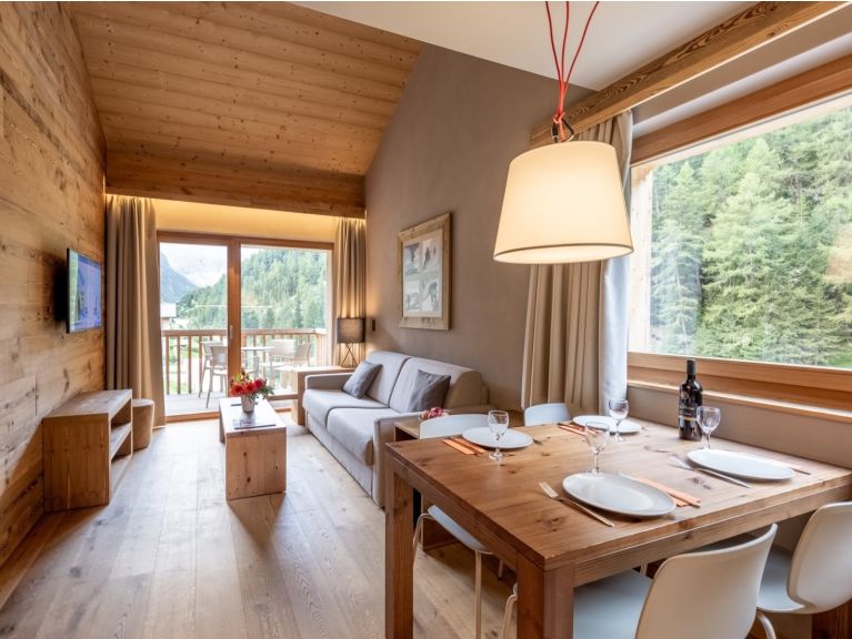 Ferienwohnung Swisspeak Resort Zinal mit Balkon