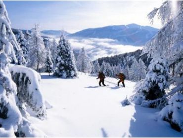 Skidorf Skidorf mit Kurort, Après-Ski-Möglichkeiten und präparierten Pisten-3