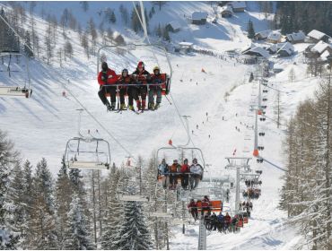 Skidorf Skidorf mit Kurort, Après-Ski-Möglichkeiten und präparierten Pisten-4