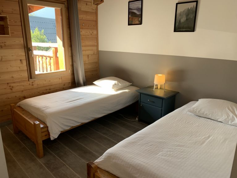 Ferienwohnung de Sarenne mit Außenwhirlpool
