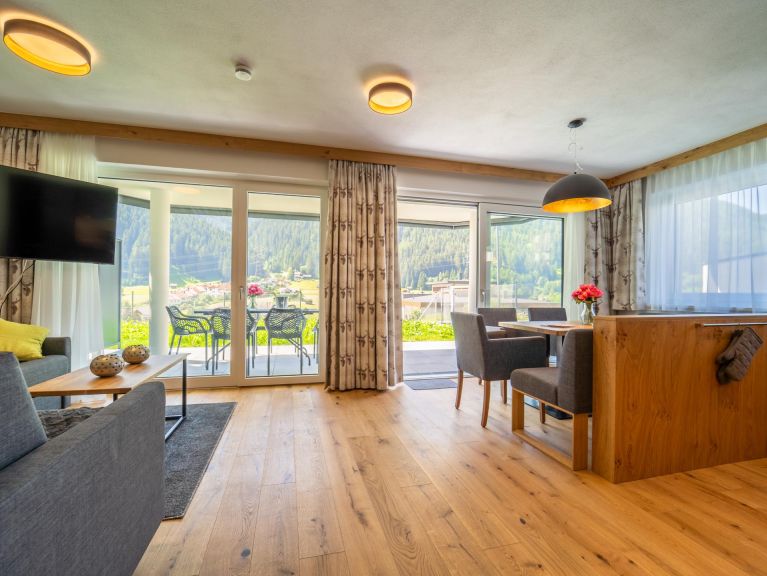 Ferienwohnung Pettneu Top 1
