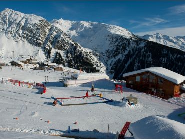 Skidorf Perfekt für Skiurlaube mit der Familie; versteckt in den Wäldern-8