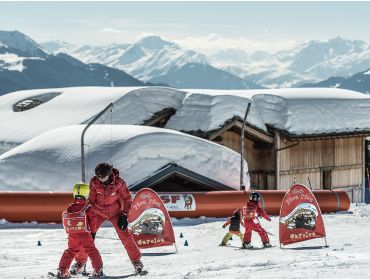 Skidorf Perfekt für Skiurlaube mit der Familie; versteckt in den Wäldern-9
