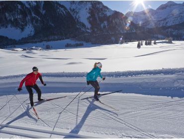 Skidorf Kleines Dorf in der Nähe des bekannten Obertauerns-4