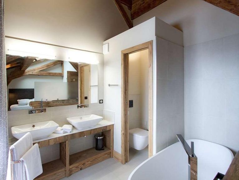 Ferienhaus Le Lys mit eigenem Pool