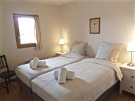 Ferienhaus de Bellecôte Hunting Lodge-15