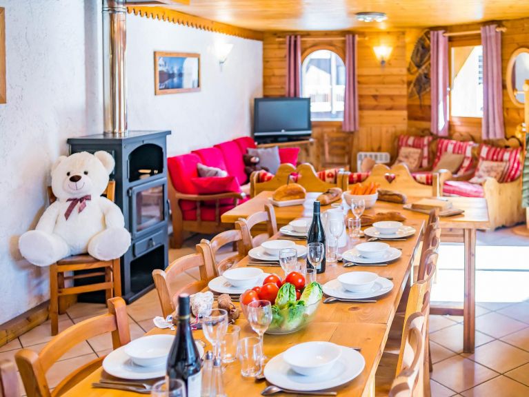 Ferienwohnung Gypaete mit Außenwhirlpool
