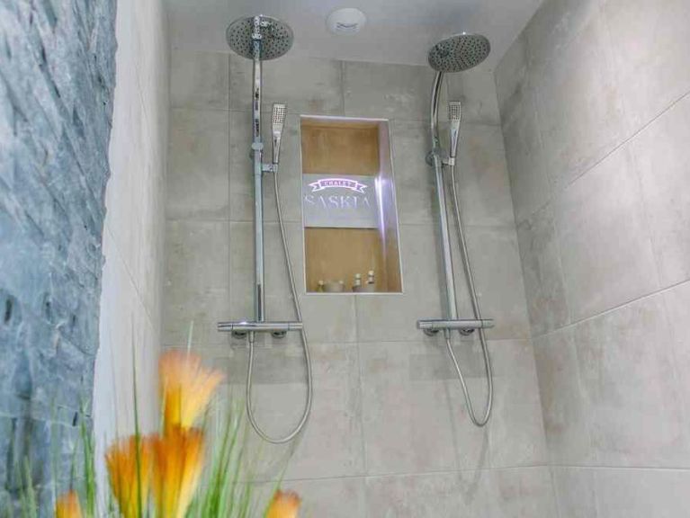 Ferienhaus Saskia mit Sauna und Außenwhirlpool