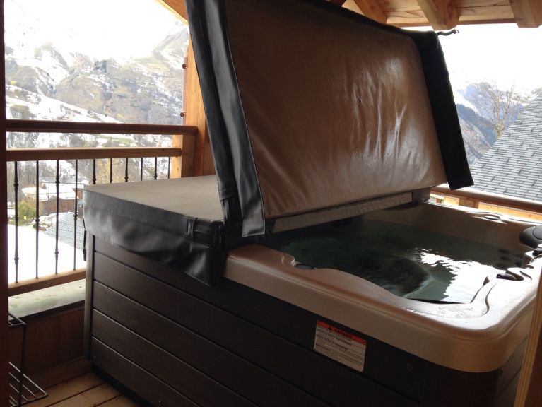 Ferienhaus Caseblanche Luna mit Holzofen, Sauna und Whirlpool