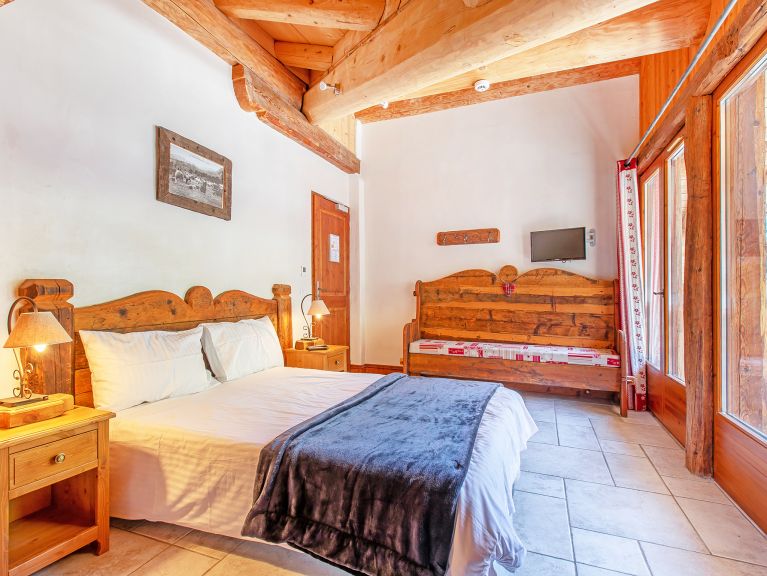 Ferienhaus Père Marie mit Außenwhirlpool und Sauna