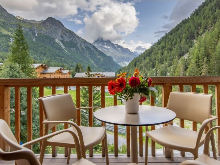 Ferienwohnung Swisspeak Resort Zinal mit Balkon