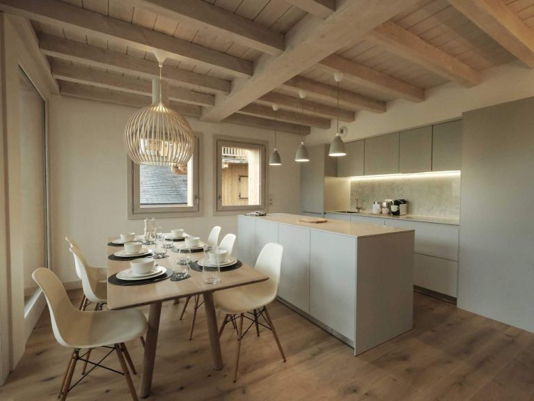 Ferienhaus Caseblanche Retreat mit Holzofen und Sauna