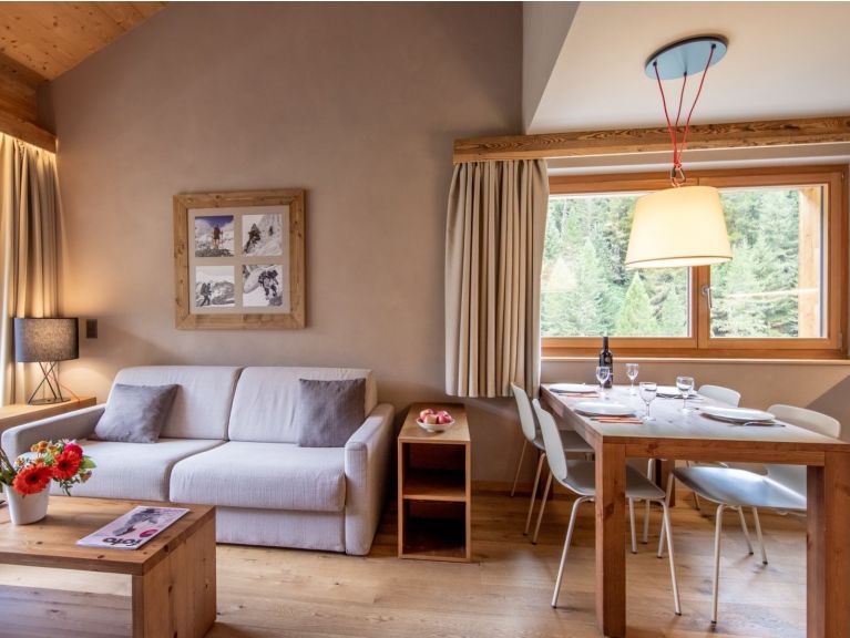 Ferienwohnung Swisspeak Resort Zinal mit Balkon