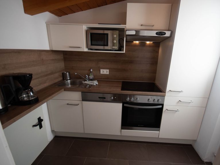 Ferienhaus Edelweiss am See Kombination, 6 Fewos. inklusive Gemeinschaftsküche/Esszimmer