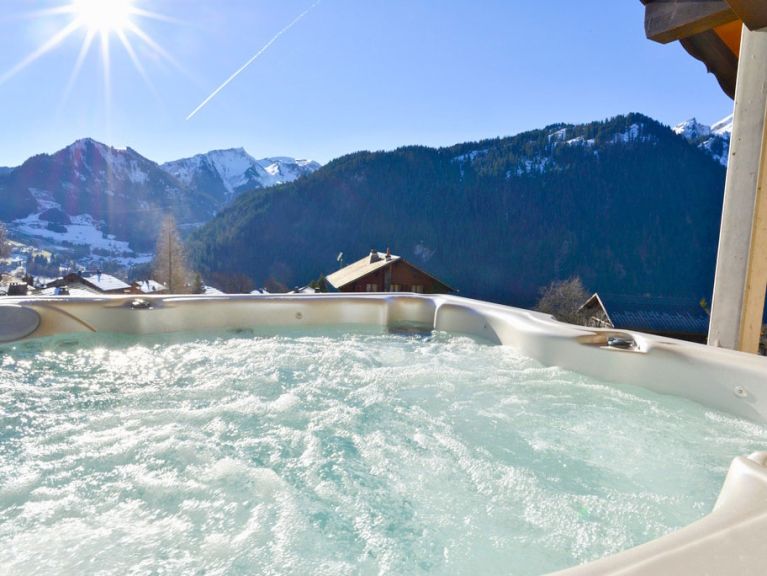 Ferienhaus Les Frasses mit eigener Sauna und Außenwhirlpool