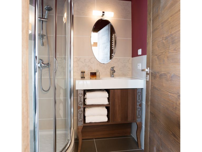 Ferienwohnung Montagnettes Le Hameau du Kashmir