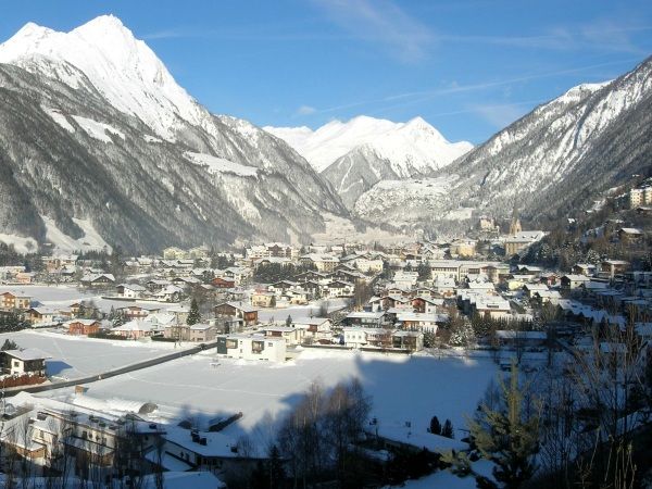 Skidorf Ruhiges, gemütliches Skidorf mit diversen Einrichtungen-1