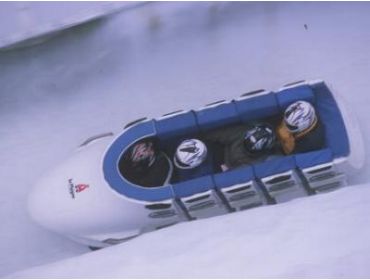 Skidorf Kleines Skidorf, das durch die olympische Bobbahn bekannt wurde-5
