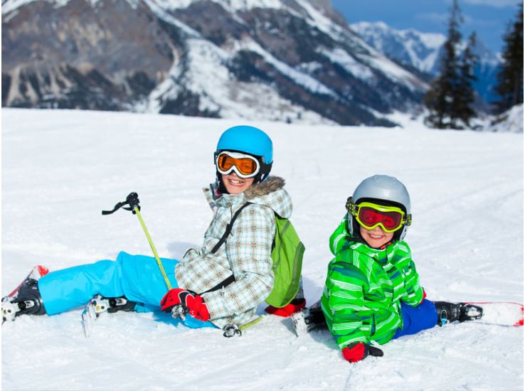 Kinder im schnee