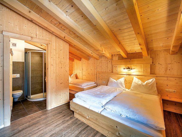 Ferienhaus Juns Juns