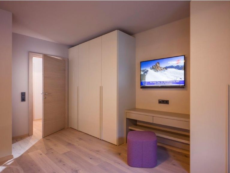 Ferienwohnung Postresidenz Edelweiss mit Privat Sauna