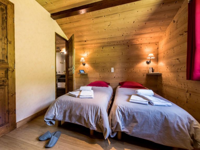 Ferienhaus Lacuzon mit eigener Sauna und Whirlpool