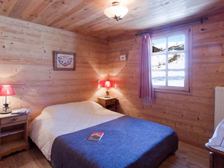 Ferienhaus de L'Altiport Melusine mit Sauna und Whirlpool
