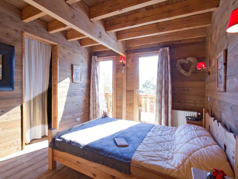 Ferienhaus de L'Altiport Melusine mit Sauna und Whirlpool