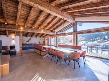 Chalets und Wohnungen für 14 Personen