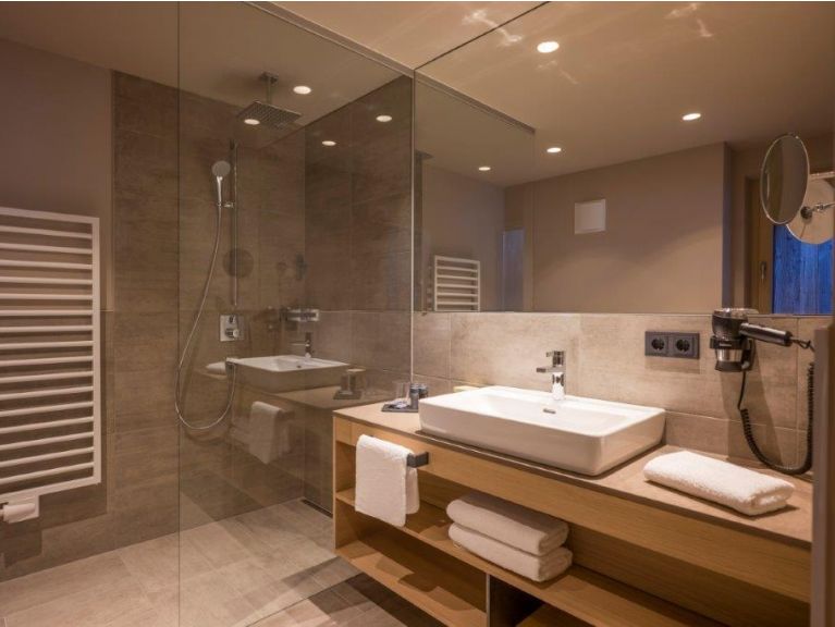 Ferienwohnung Postresidenz Edelweiss mit Privat Sauna
