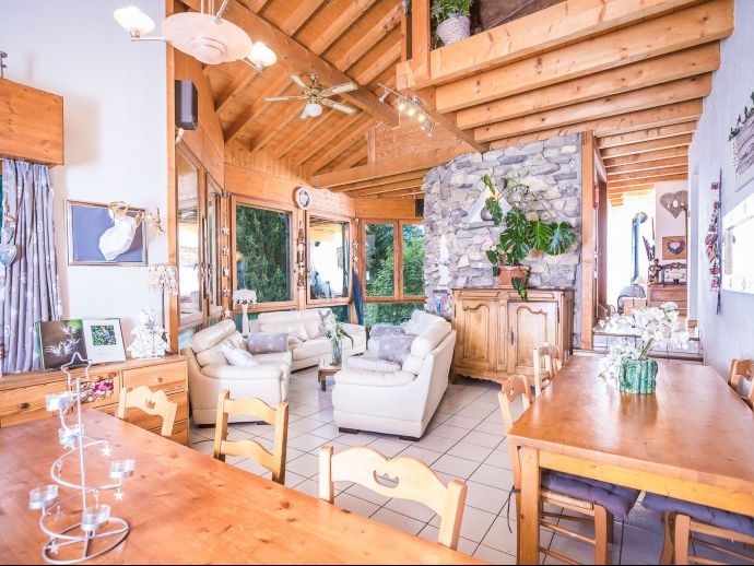 Ferienhaus La Couqueille mit Außenwhirlpool