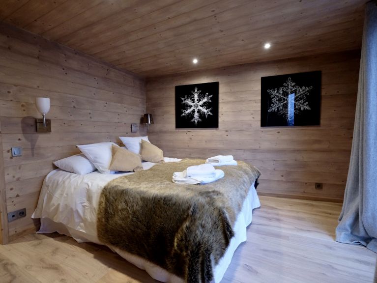 Ferienhaus De Vallandry Nowen mit Sauna und Außenwhirlpool